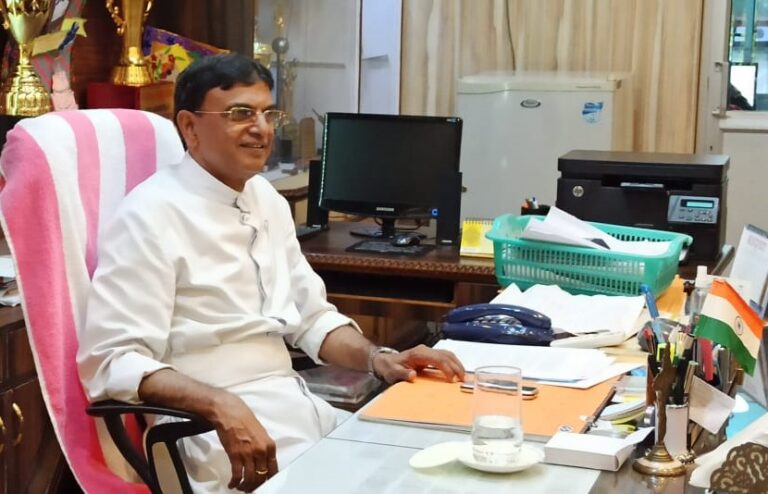 principal.JPG 768x494