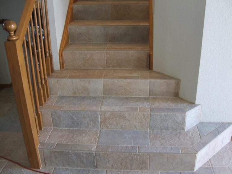 Tiling Work Stairs 768x576